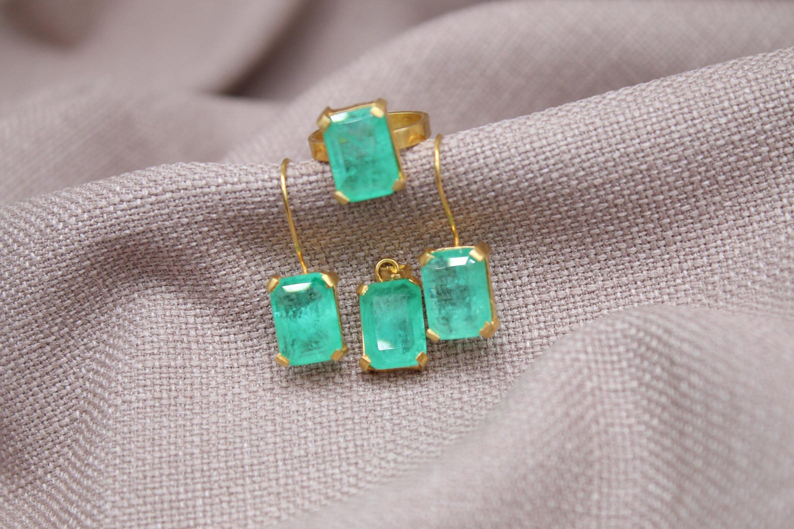 Paraiba Tourmaline Jewelry Set Gold Plated Sterling Silver Ring Earrings Pendant