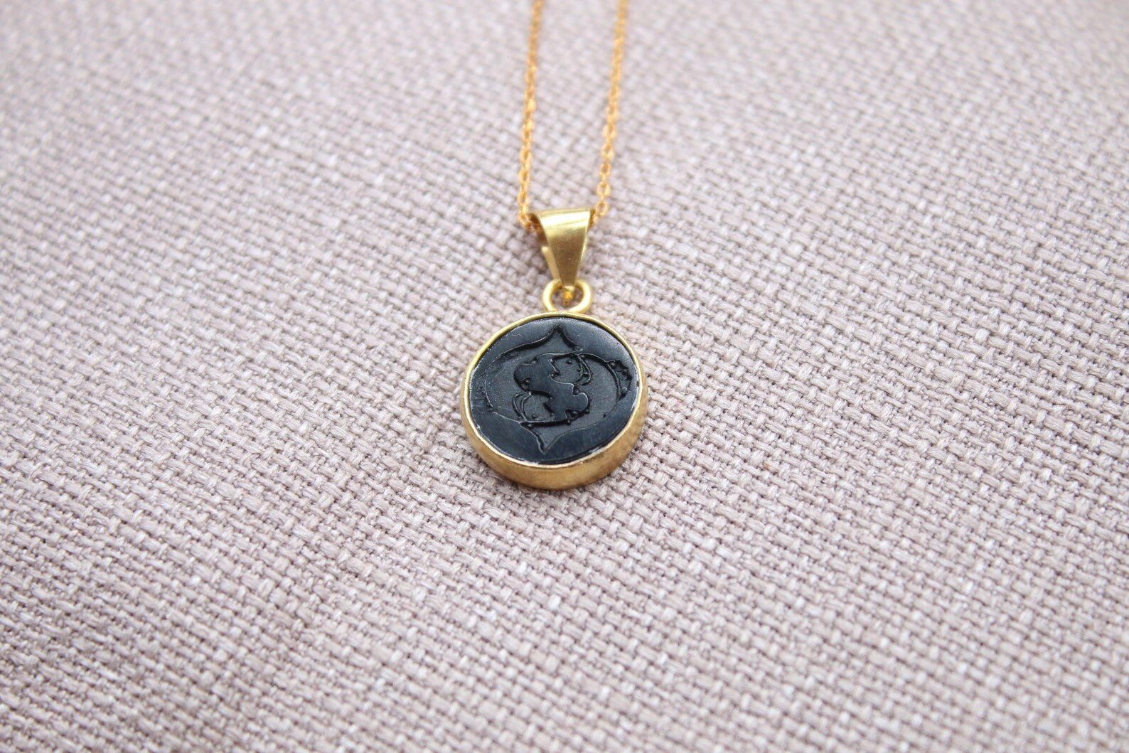 Pisces Intaglio Necklace Gold Plated Sterling Silver Zodiac Pendant,chain length 45 cm
