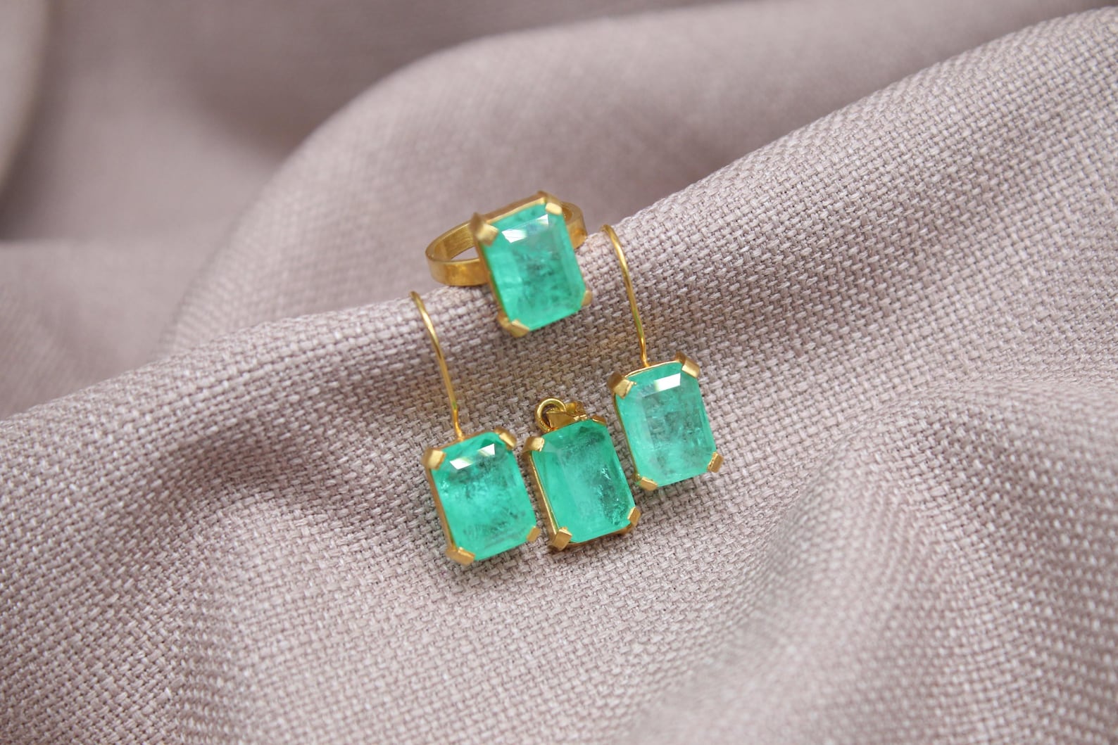 Paraiba Tourmaline Jewelry Set Gold Plated Sterling Silver Ring Earrings Pendant