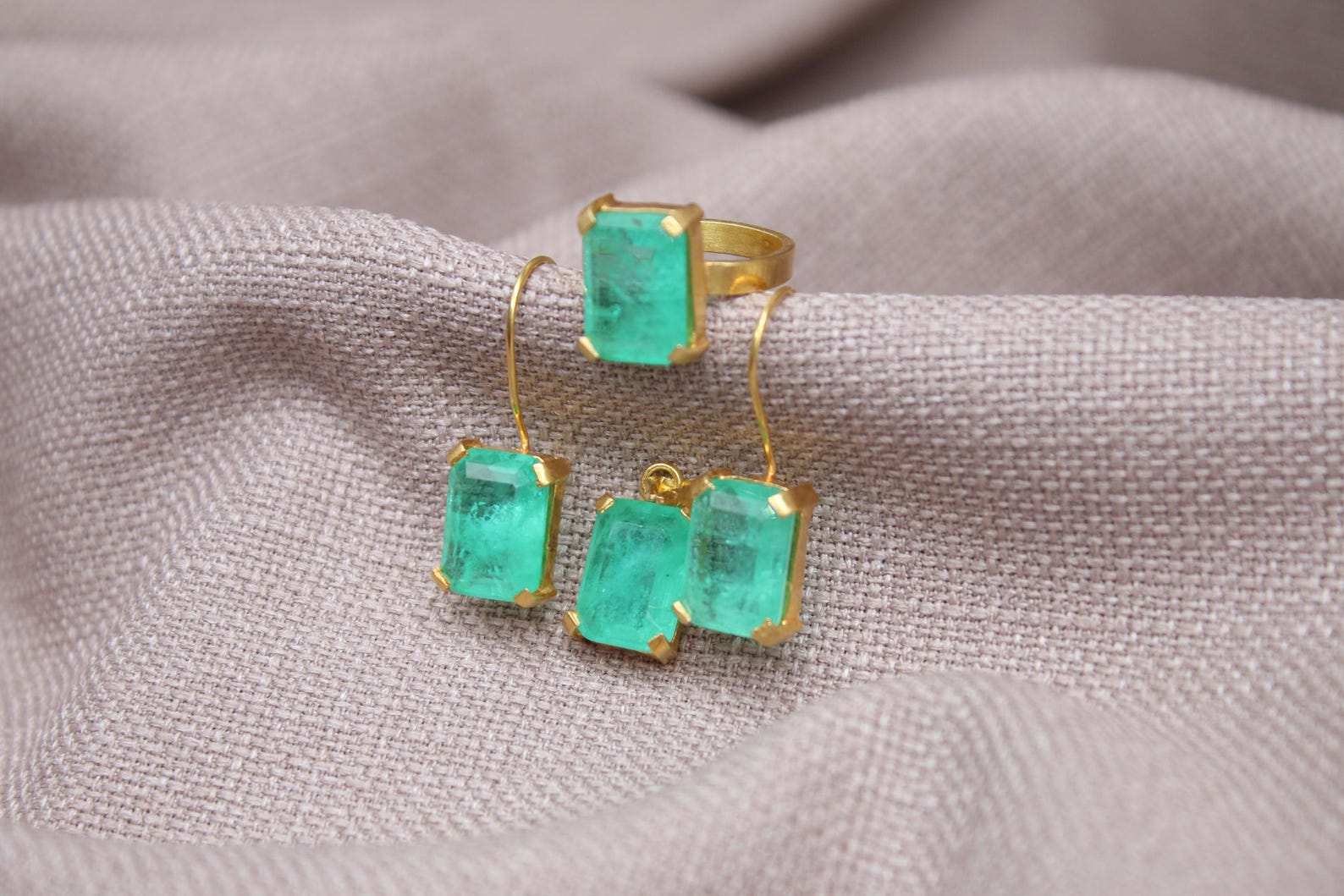 Paraiba Tourmaline Jewelry Set Gold Plated Sterling Silver Ring Earrings Pendant