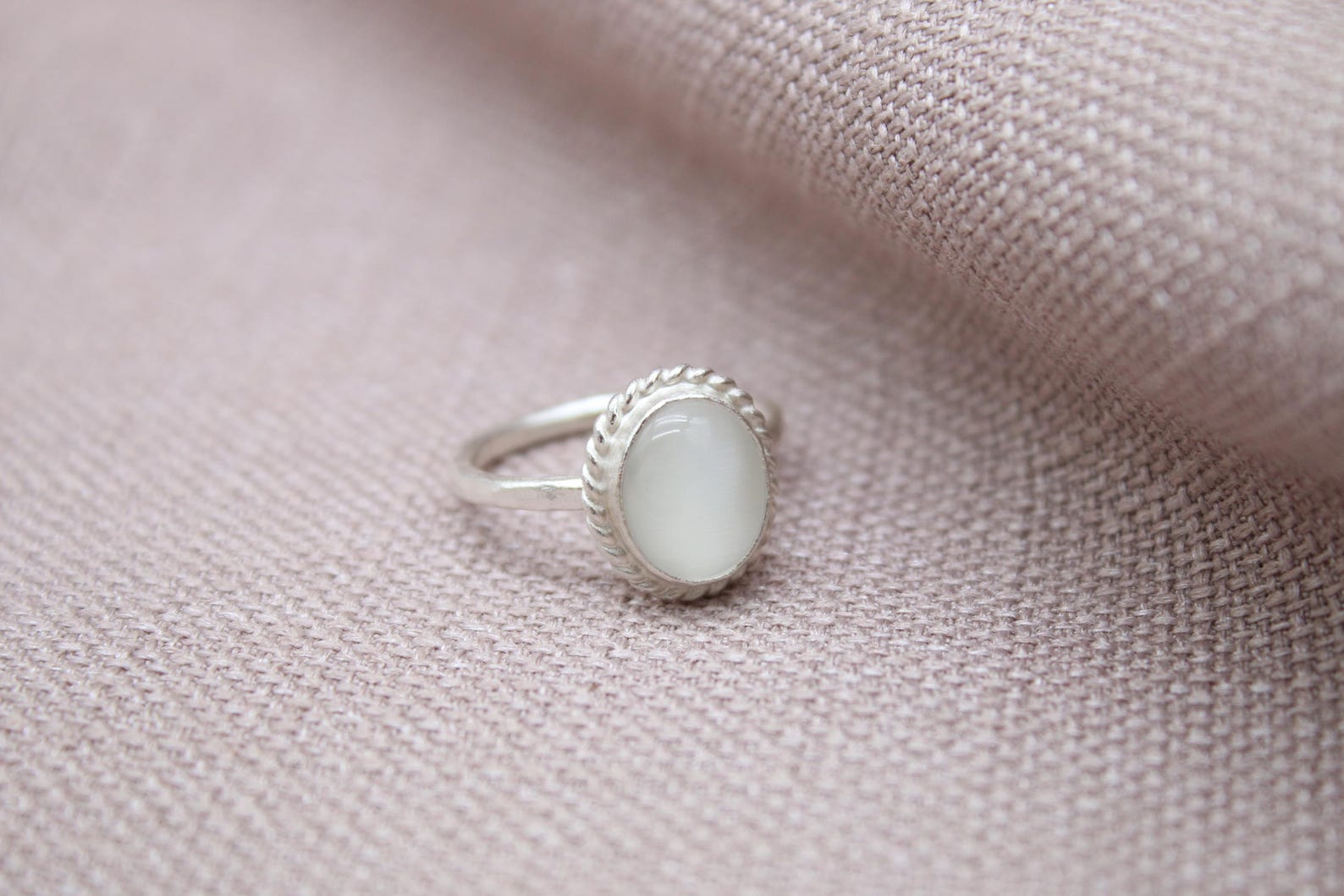 Handmade Cats Eye Silver Ring 925 Sterling Silver Oval Gemstone Statement Ring