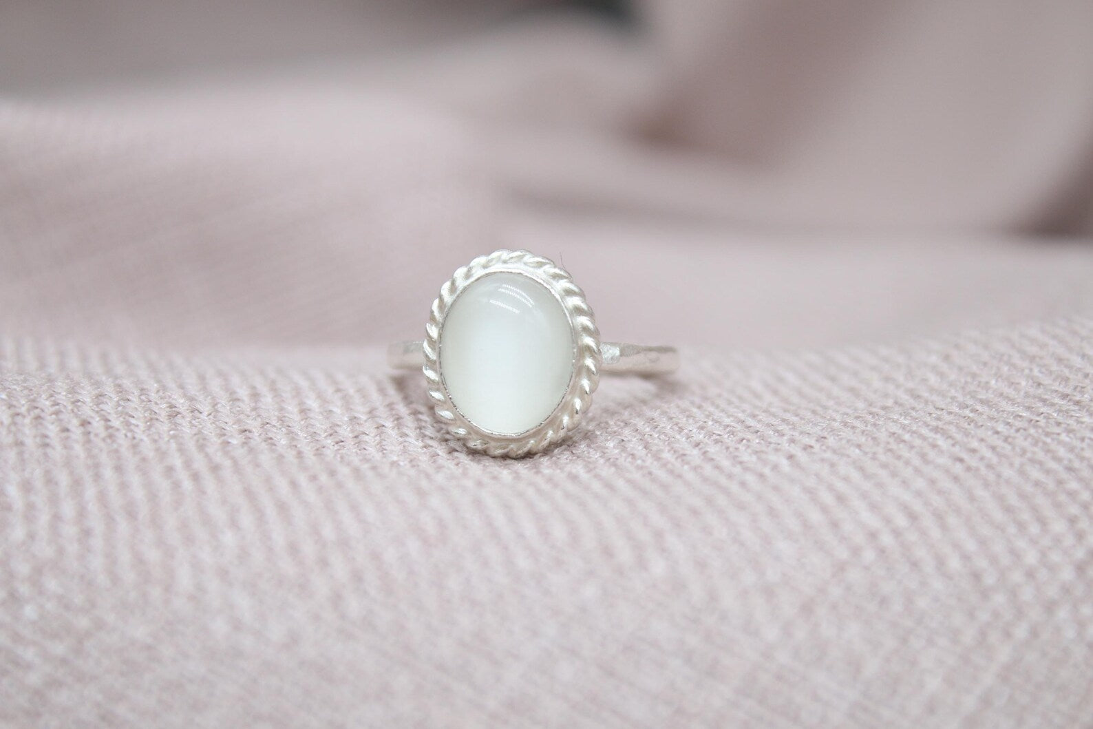 Handmade Cats Eye Silver Ring 925 Sterling Silver Oval Gemstone Statement Ring