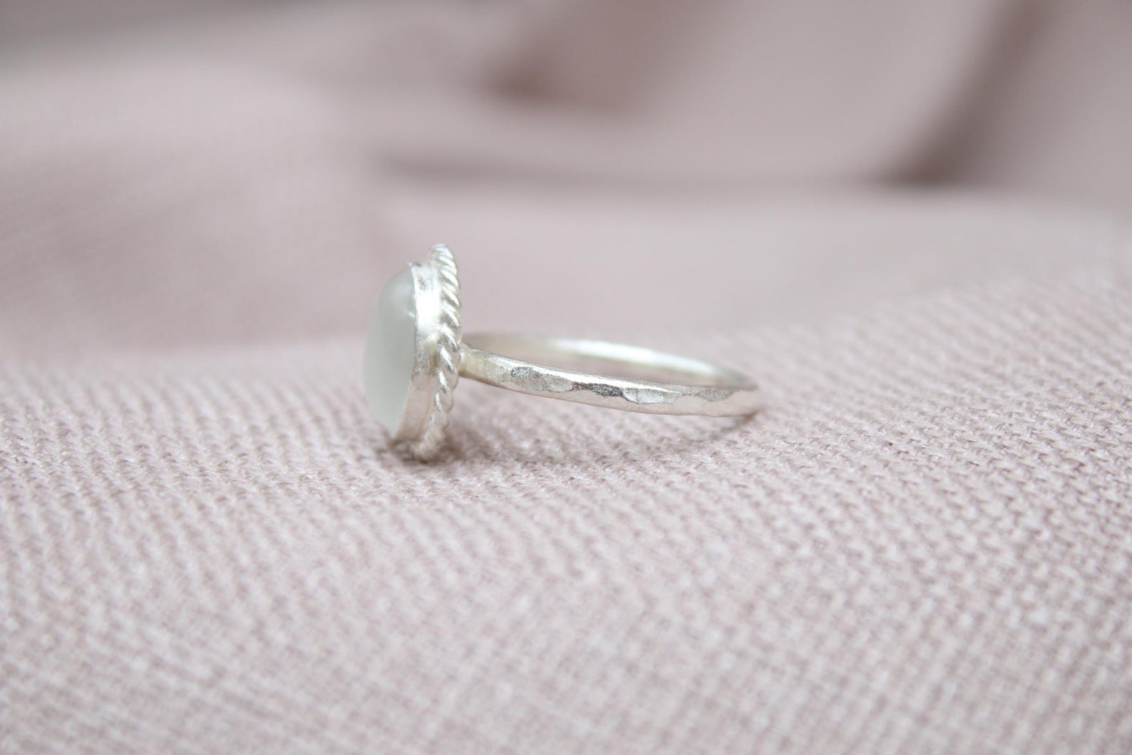 Handmade Cats Eye Silver Ring 925 Sterling Silver Oval Gemstone Statement Ring